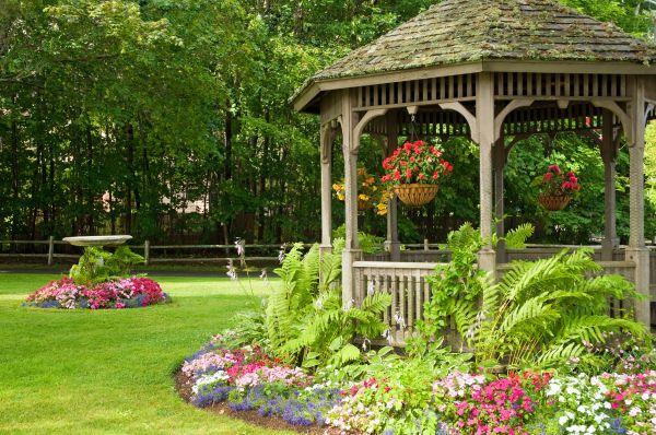 Lakeland Landscaping