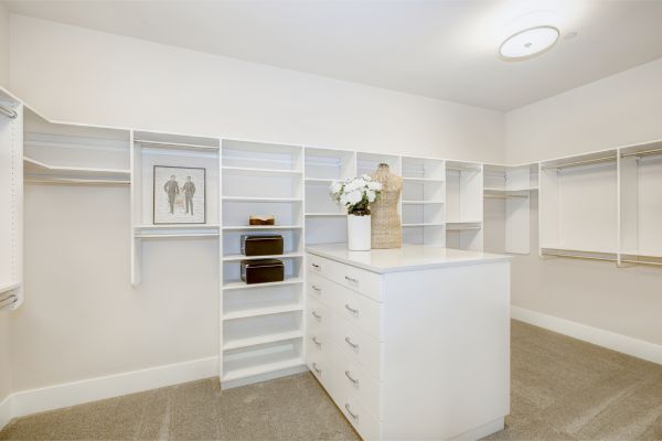 Lakeland Closet and Shelving Service